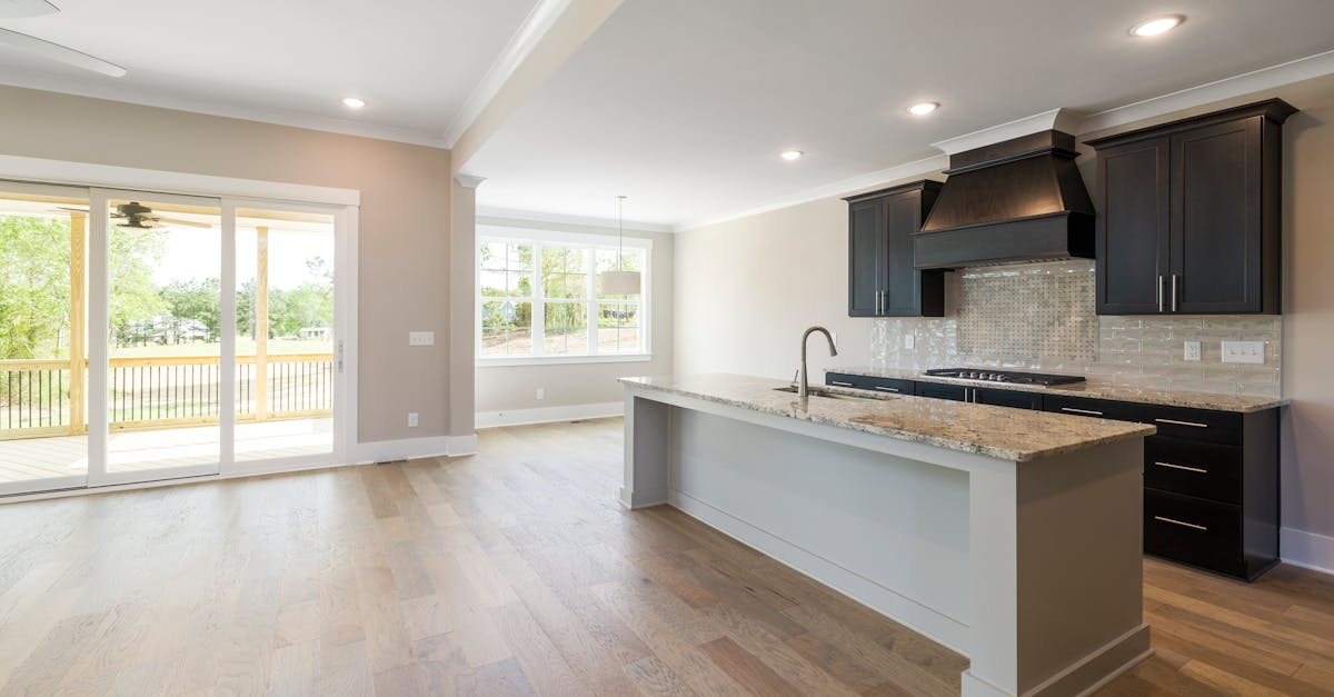 découvrez les coûts de rénovation de cuisine et obtenez des conseils pour établir un budget efficace pour votre projet de rénovation.