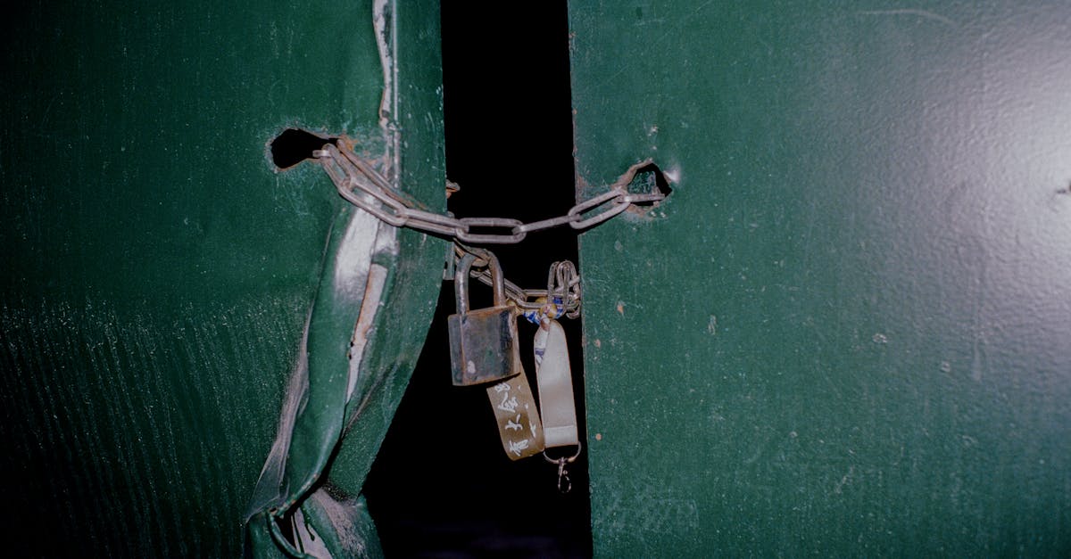 installation de porte de sécurité professionnelle pour protéger votre domicile ou votre entreprise avec des matériaux résistants et une pose garantie.