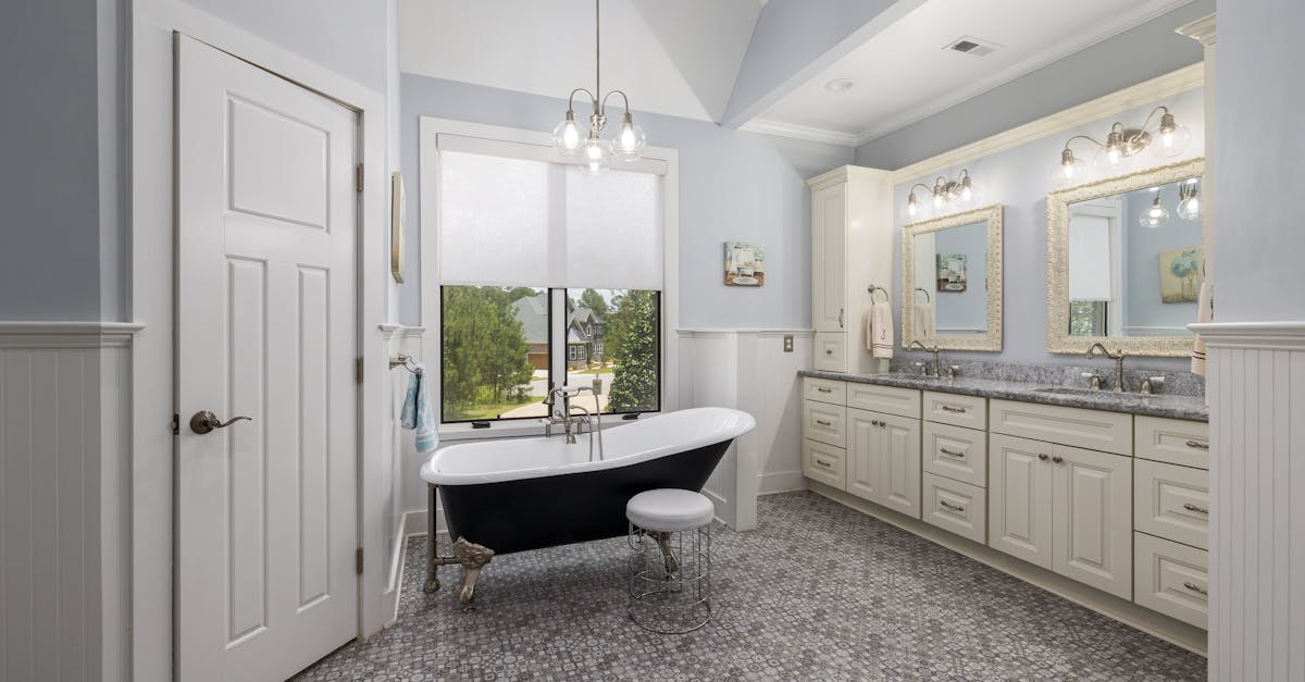 découvrez le coût de la rénovation de votre douche : conseils, estimation des prix et astuces pour un projet réussi et économique.