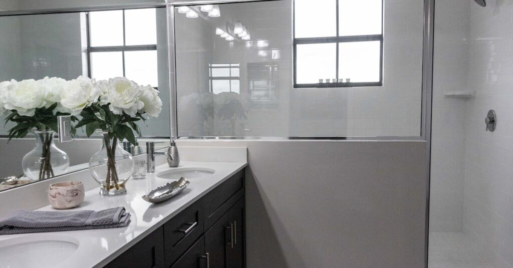 découvrez le coût d'un receveur de douche, les différents types disponibles et les facteurs influençant le prix pour choisir la meilleure option adaptée à votre budget.