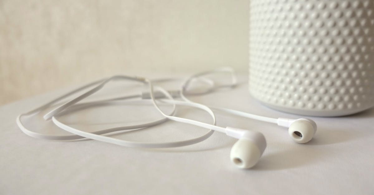 découvrez nos solutions efficaces d'insonorisation pour réduire les nuisances sonores et améliorer votre confort acoustique chez vous ou au bureau.