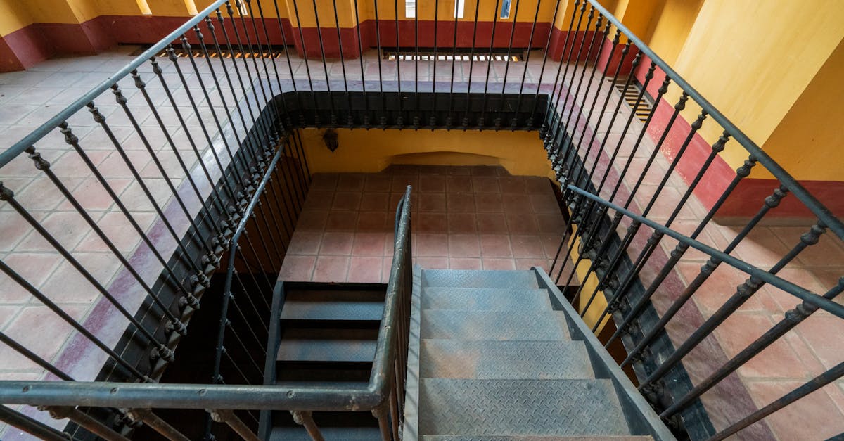 estimation du coût de carrelage pour escaliers : calculez facilement le budget nécessaire pour la pose de carreaux sur vos escaliers.