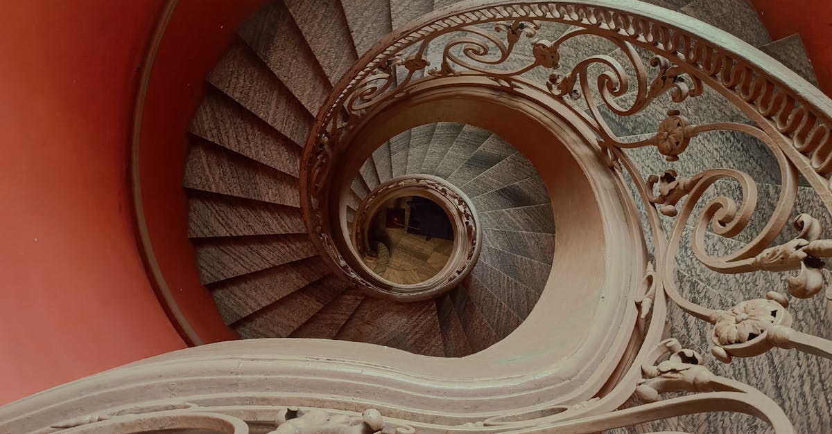 découvrez la vitrification d'escalier, une technique innovante pour protéger et embellir vos escaliers avec une finition durable et élégante.