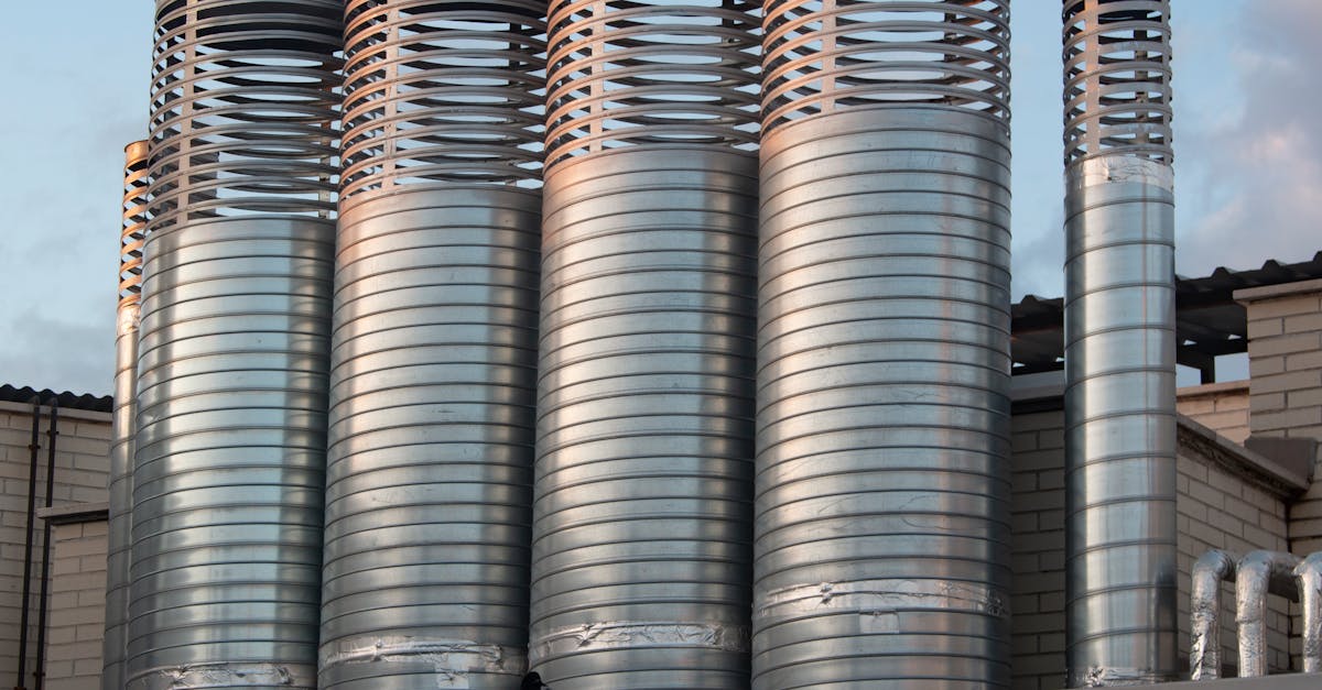 découvrez le coût et les options d'installation pour une cuve en acier effet zinc, alliant durabilité et esthétique pour votre stockage.