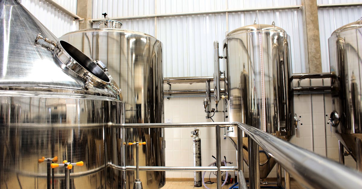 découvrez le coût et l'installation d'une cuve en acier avec effet zinc, une solution durable et esthétique pour le stockage sécurisé de vos liquides.