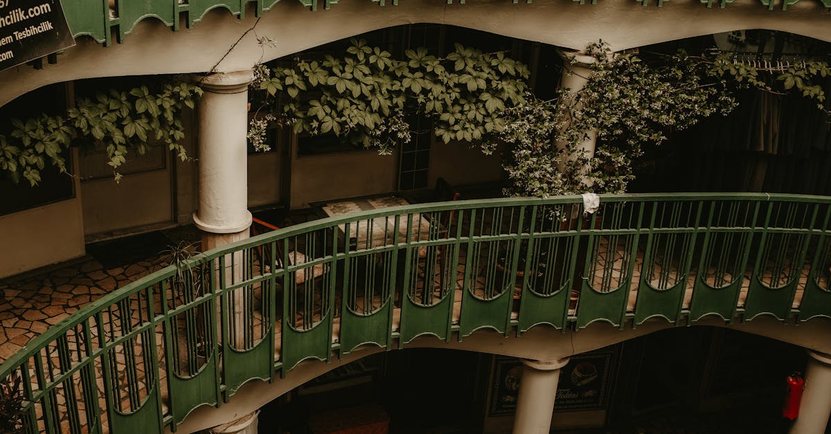 découvrez le coût de la rénovation d'une terrasse ou d'un balcon, avec des conseils pour estimer votre budget et choisir les meilleures options pour vos travaux.