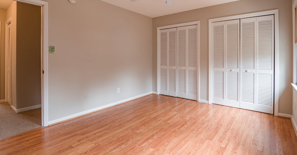 découvrez nos plinthes en carrelage élégantes et durables, idéales pour protéger et sublimer vos murs avec une finition professionnelle.